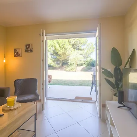 Flormar 2 Gardens By Yha Tavira